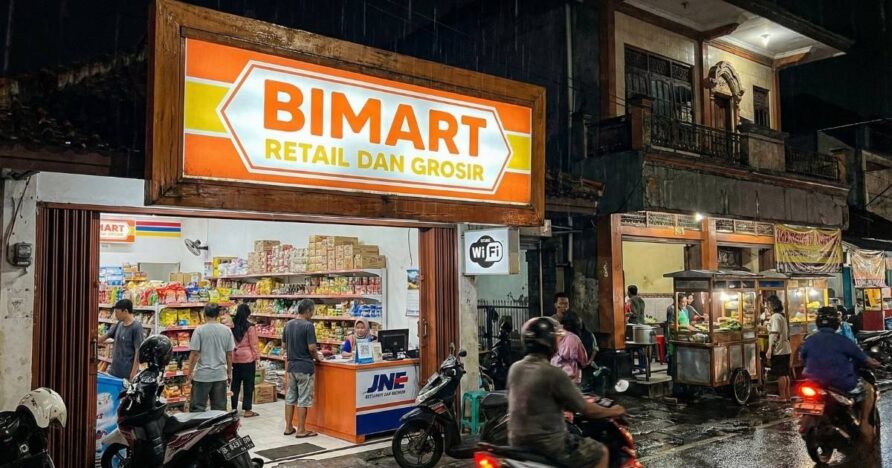 Bahaya Air Hujan Masuk Neon Box Penyebab, Dampak & Solusi Anti Bocor 2026
